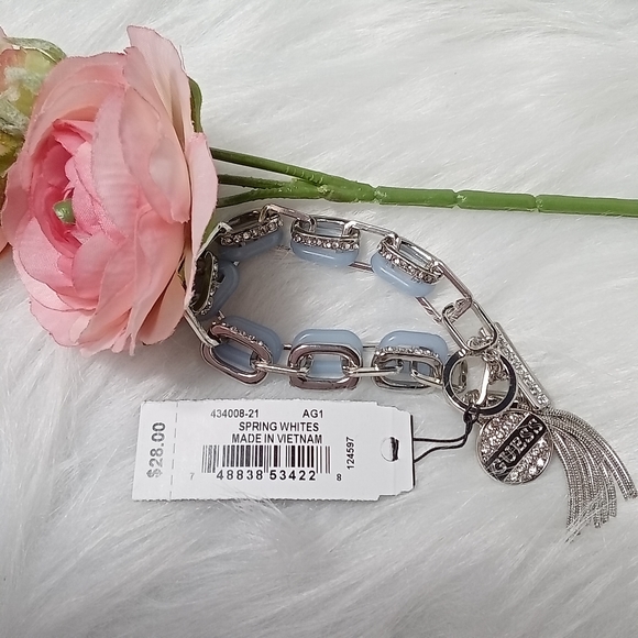 💙New Guess Bracelet💙 - Picture 2 of 2
